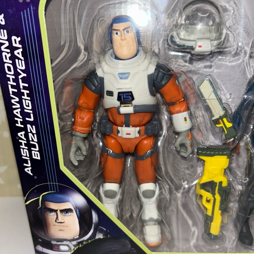 Alpha Class Lightyear Action Figure Set - Picture 5 of 6